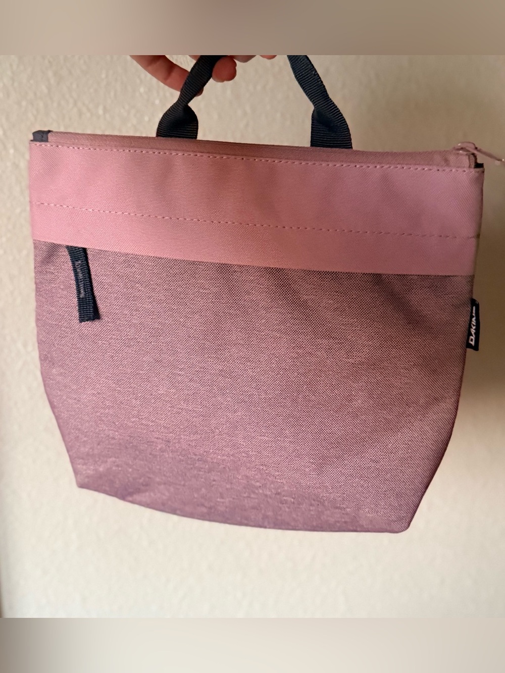 Dakine Dusty Pink waterproof insulated Tote for lunch or surf gear with handle
